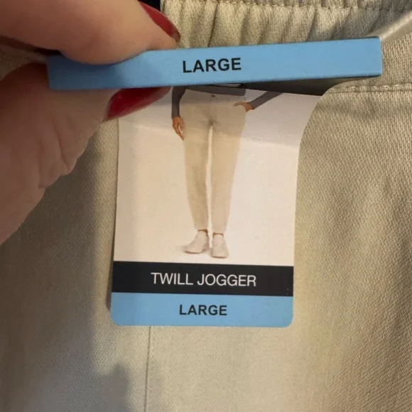 NWT   GAP Women's Twill Jogger  LARGE       #J - Picture 3 of 10